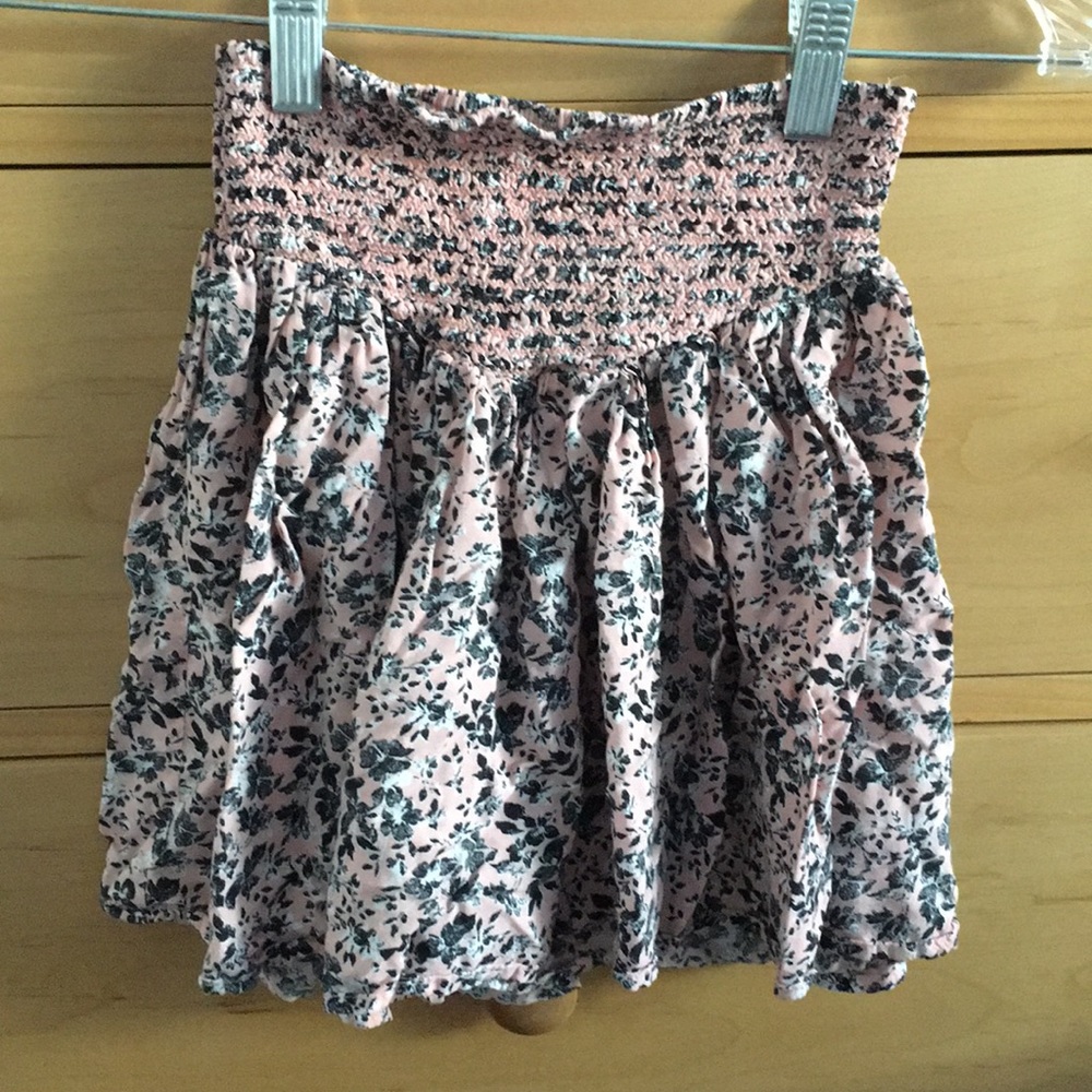 Juniors Pink Floral Skirt